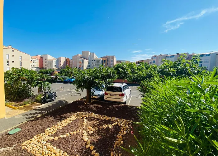 Appartement A 100m De La A3, Rez-de-chaussee *